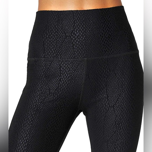 Beyond Yoga Snake Jacquard Textured Midi Leggings in Black, size XS - Picture 6 of 13